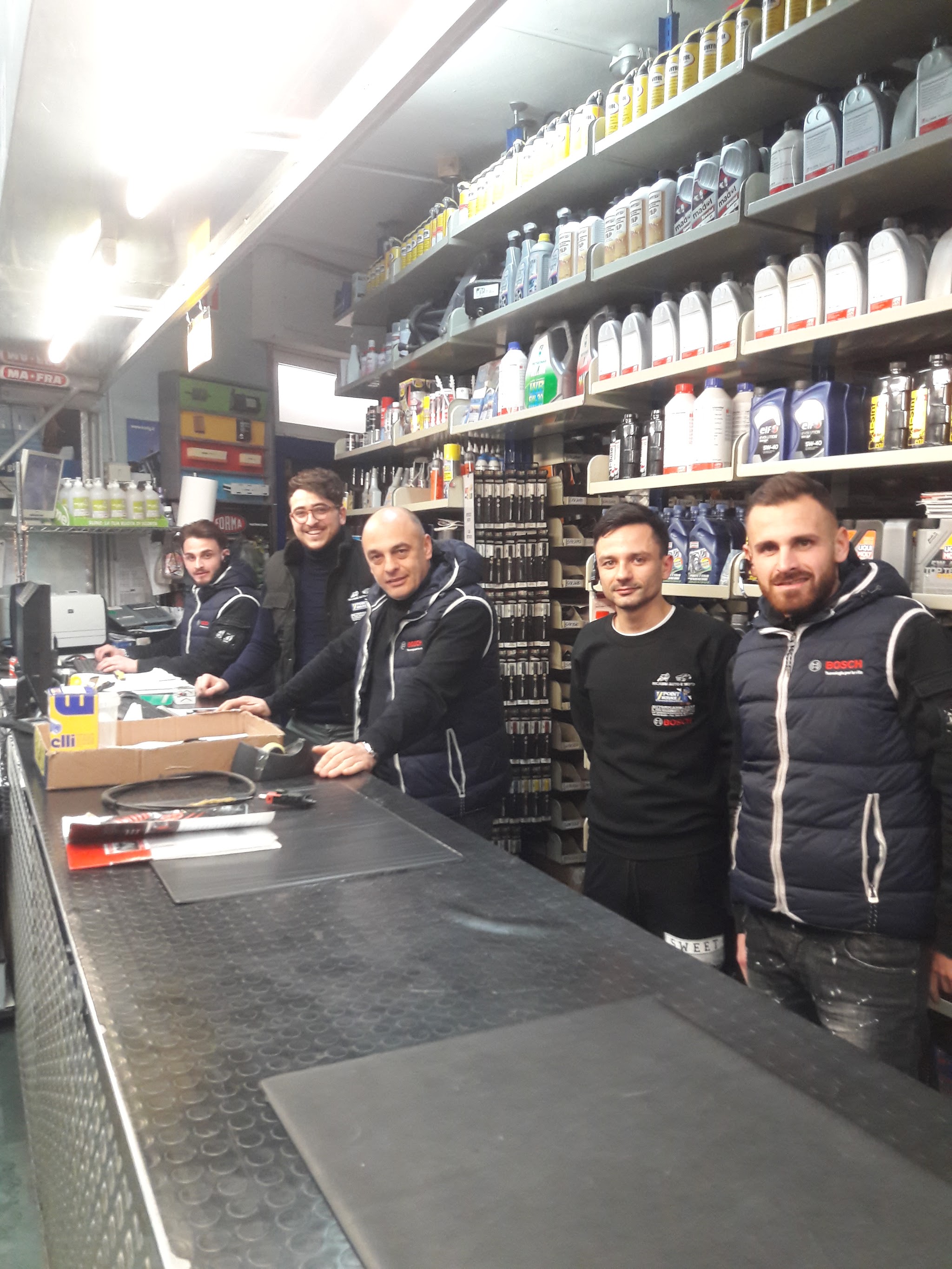 Il team di Autoricambi Fans al banco